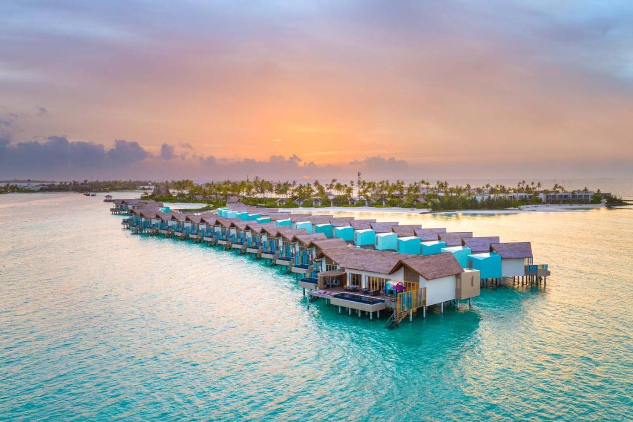 하드록 호텔 몰디브 Emboodhoo Lagoon 외부 사진 Sunset at the resort
